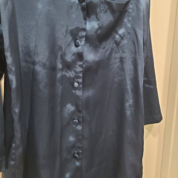 Victoria's Secret Womens Sz XS Navy Blue Vintage Oversized Satin Button Front - Picture 4 of 7